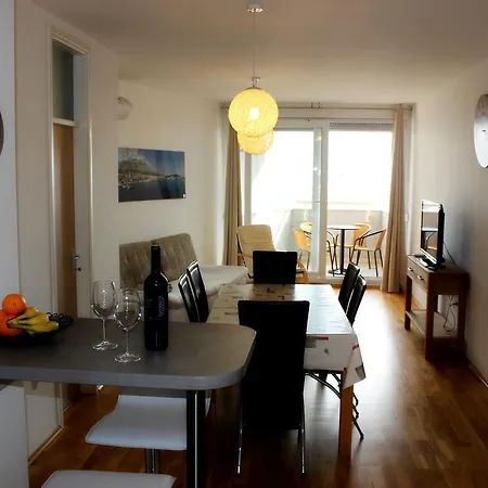 Apartament Xxxl *
